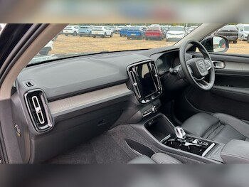 Used Volvo XC40 2024 for sale - 76104167: Photo