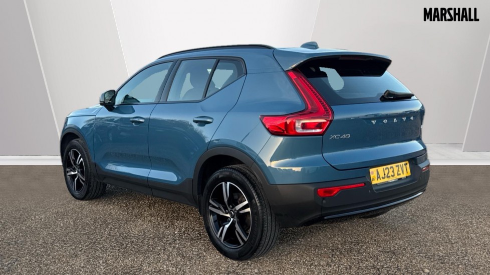 Used Volvo XC40 2023 for sale - 77021872: Photo 2