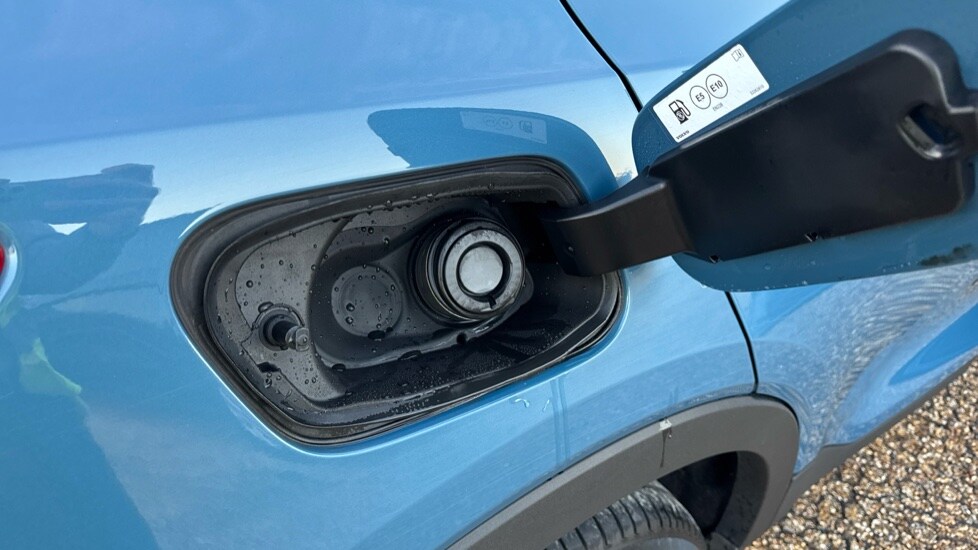 Used Volvo XC40 2023 for sale - 77021872: Photo 42