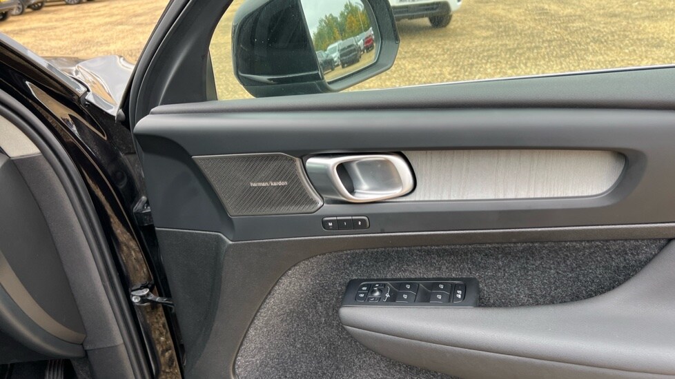 Used Volvo XC40 2024 for sale - 76104077: Photo 15