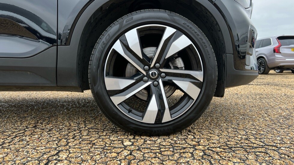 Used Volvo XC40 2024 for sale - 76104077: Photo 16