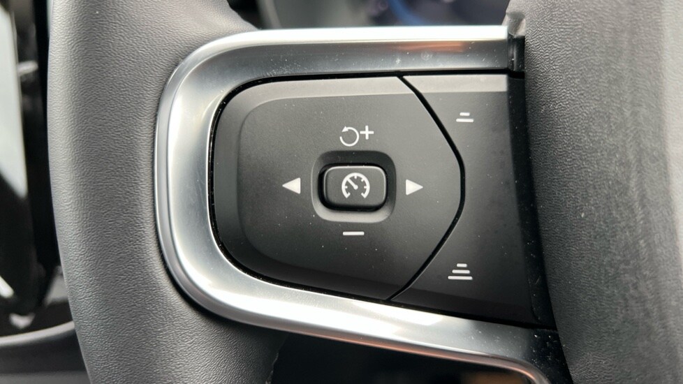 Used Volvo XC40 2024 for sale - 76104077: Photo 18