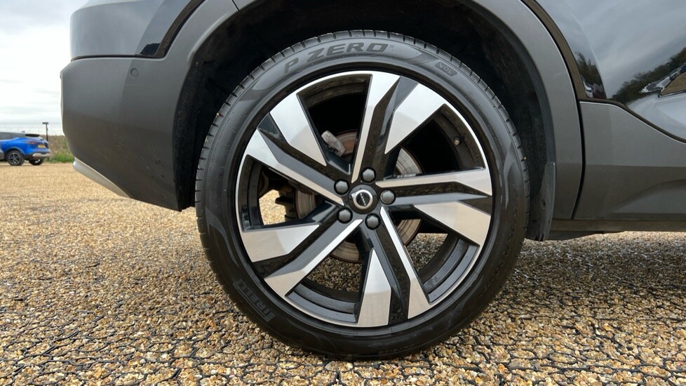 Used Volvo XC40 2024 for sale - 76104077: Photo 24