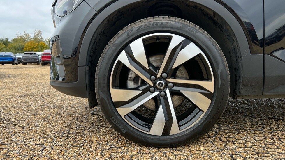 Used Volvo XC40 2024 for sale - 76104077: Photo 25