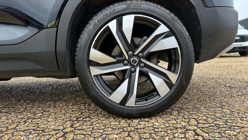 Used Volvo XC40 2024 for sale - 76104077: Photo 26