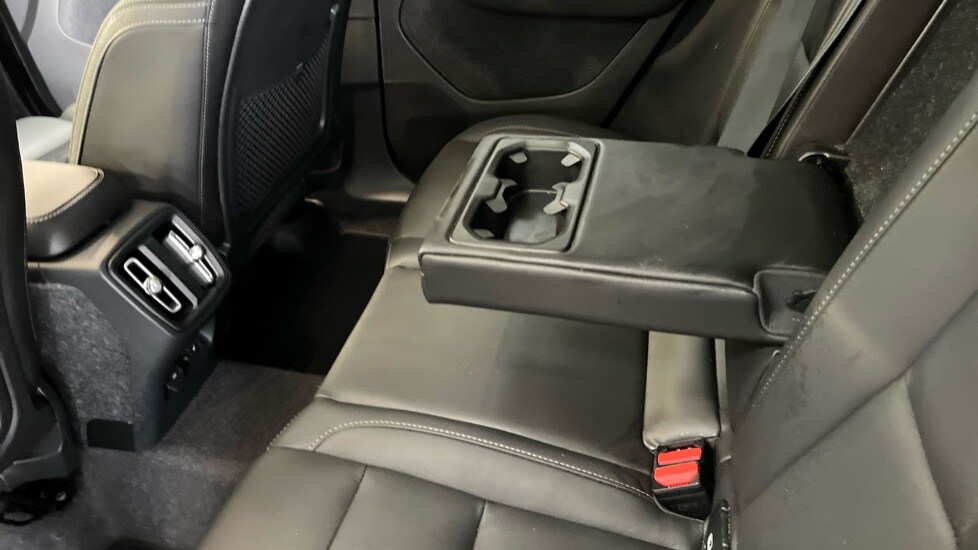 Used Volvo XC40 2024 for sale - 76104077: Photo 31