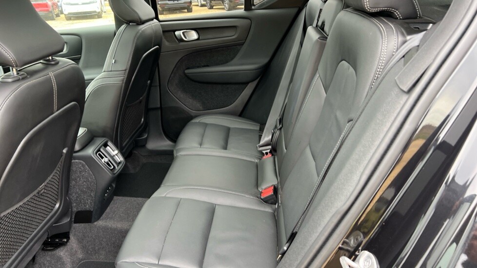 Used Volvo XC40 2024 for sale - 76104077: Photo 38