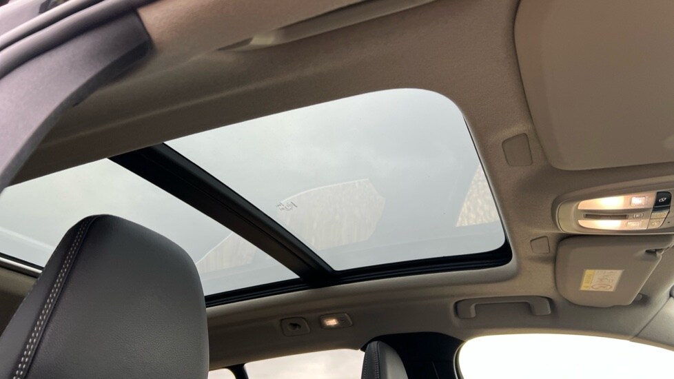 Used Volvo XC40 2024 for sale - 76104077: Photo 44