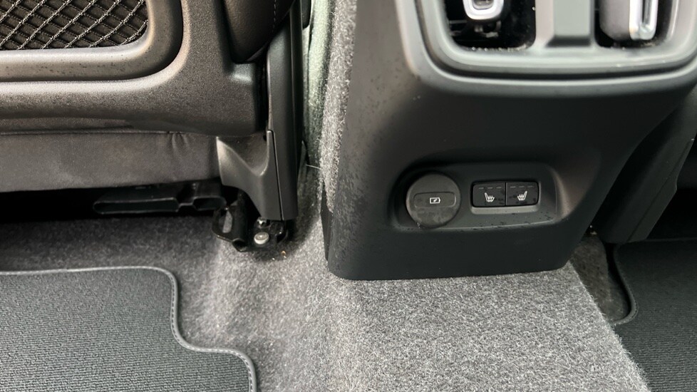 Used Volvo XC40 2024 for sale - 76104077: Photo 48