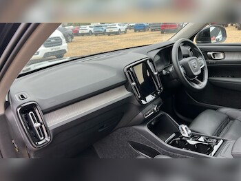 Used Volvo XC40 2024 for sale - 76104077: Photo