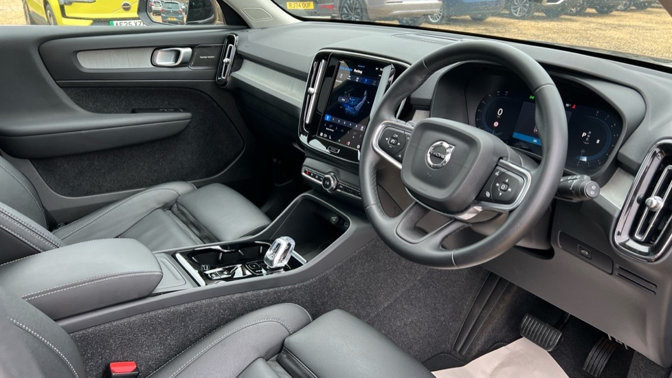 Used Volvo XC40 2024 for sale - 76104077: Photo 5