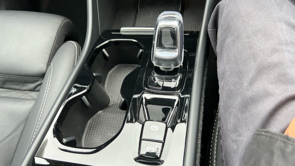 Used Volvo XC40 2024 for sale - 76104077: Photo 51