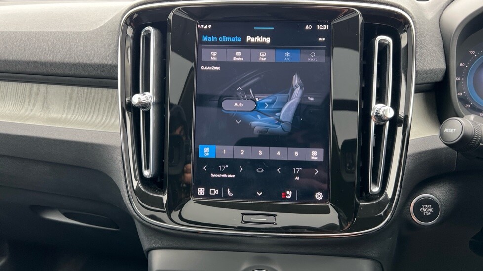 Used Volvo XC40 2024 for sale - 76104077: Photo 53