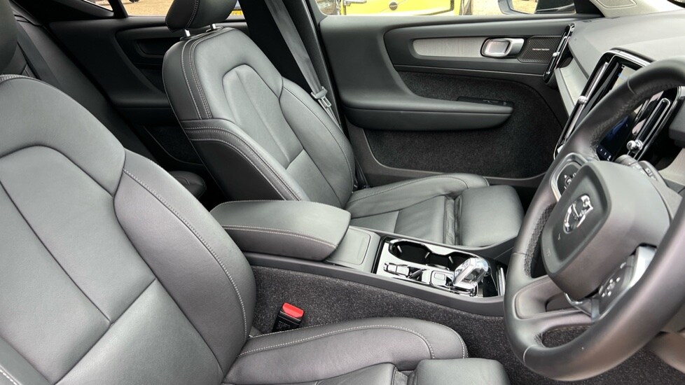 Used Volvo XC40 2024 for sale - 76104077: Photo 9