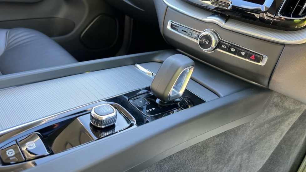 Used Volvo XC60 2024 for sale - 76552346: Photo 14