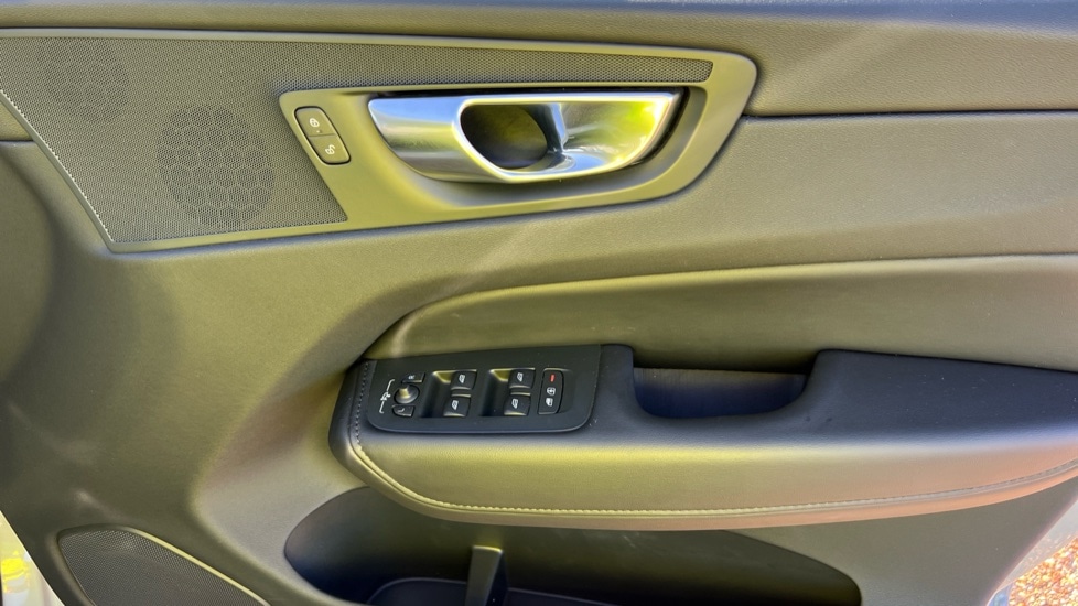 Used Volvo XC60 2024 for sale - 76552346: Photo 15