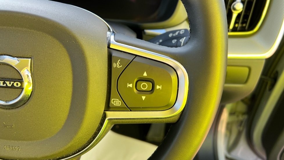 Used Volvo XC60 2024 for sale - 76552346: Photo 19