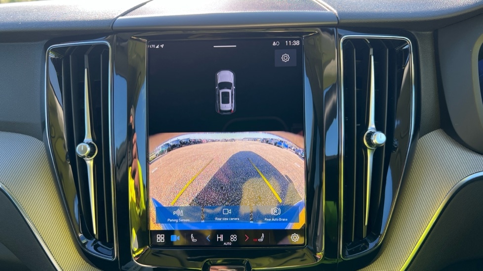 Used Volvo XC60 2024 for sale - 76552346: Photo 37