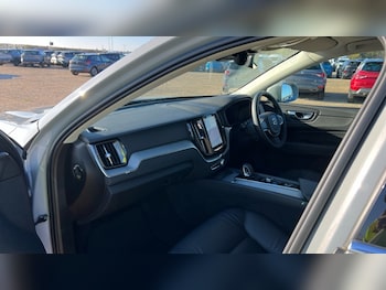 Used Volvo XC60 2024 for sale - 76552346: Photo