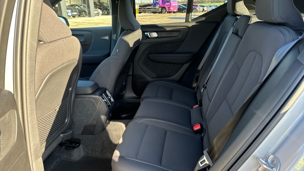 Used Volvo XC40 2023 for sale - 76937522: Photo 10