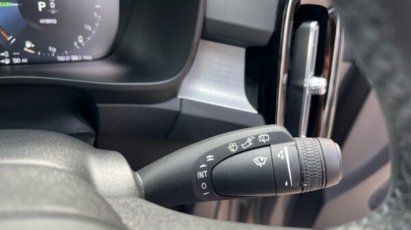 Used Volvo XC40 2022 for sale - 76168549: Photo 32