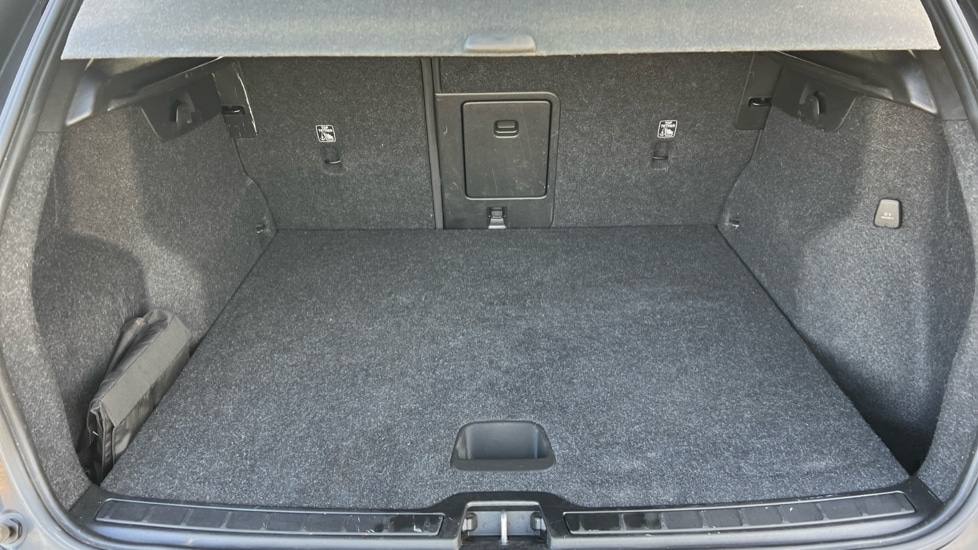 Used Volvo XC40 2021 for sale - 76587036: Photo 17