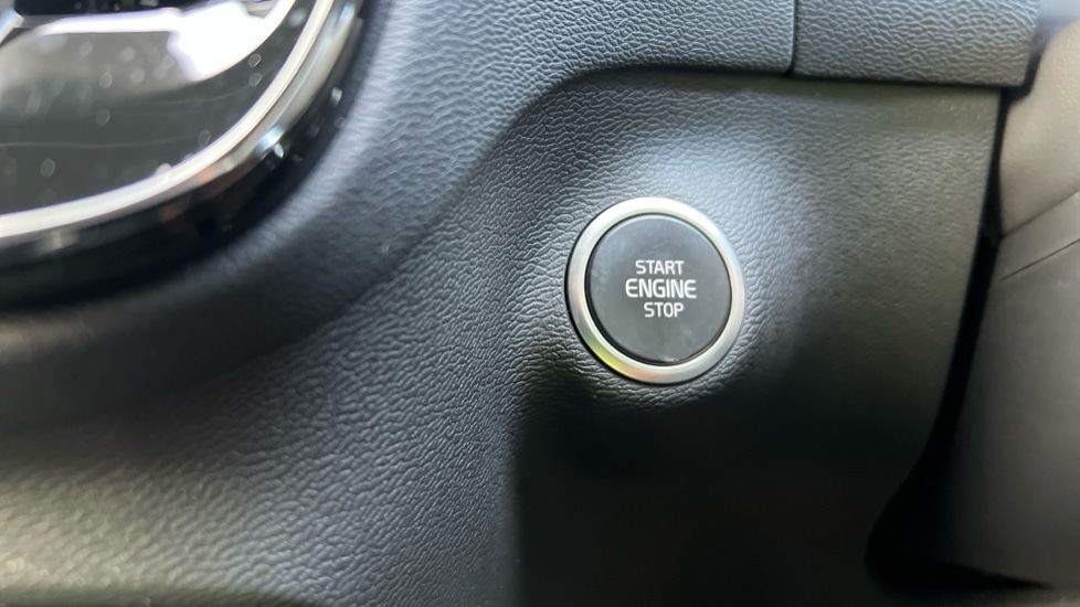 Used Volvo XC40 2021 for sale - 76587036: Photo 28