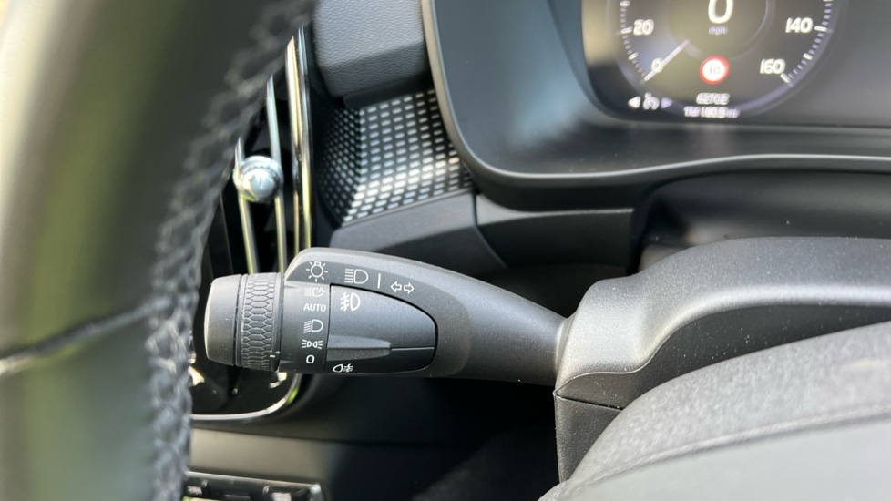 Used Volvo XC40 2021 for sale - 76587036: Photo 29