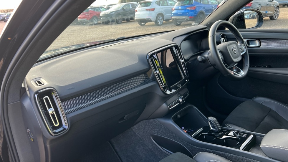 Used Volvo XC40 2021 for sale - 76587036: Photo 4