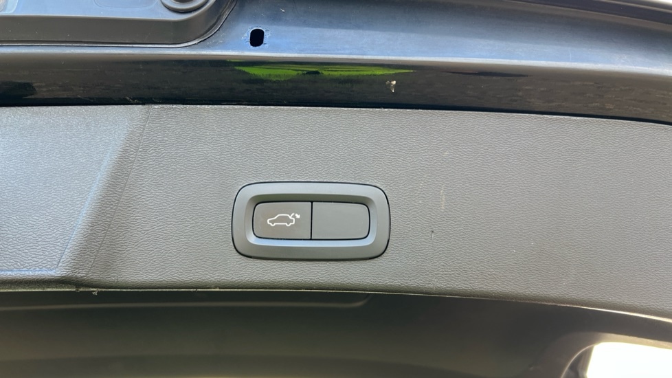 Used Volvo XC40 2021 for sale - 76587036: Photo 45