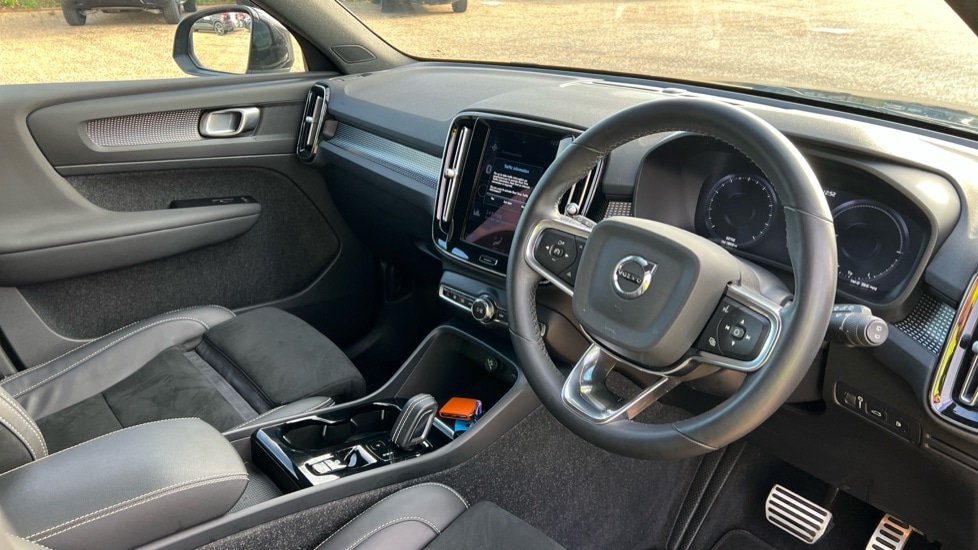 Used Volvo XC40 2021 for sale - 76587036: Photo 5