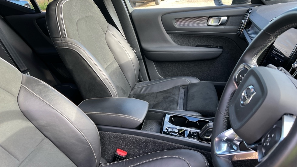 Used Volvo XC40 2021 for sale - 76587036: Photo 9