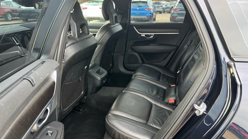 Used Volvo V90 2017 for sale - 76672567: Photo 10