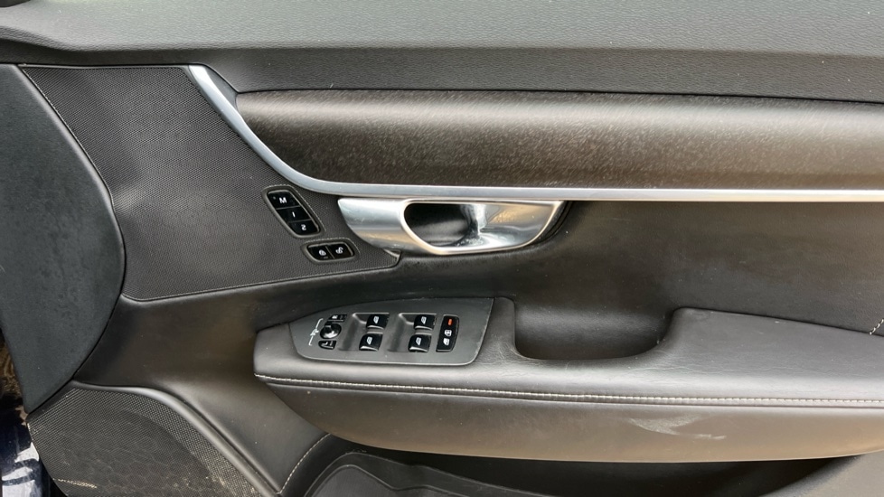 Used Volvo V90 2017 for sale - 76672567: Photo 15