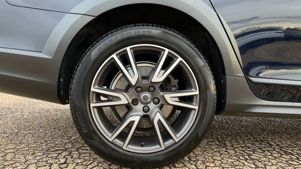 Used Volvo V90 2017 for sale - 76672567: Photo 24