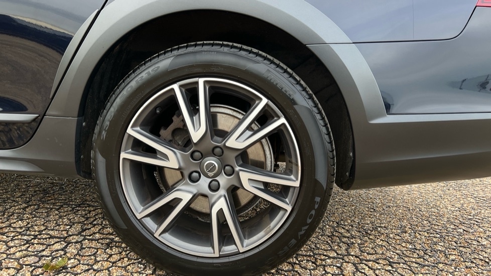 Used Volvo V90 2017 for sale - 76672567: Photo 26