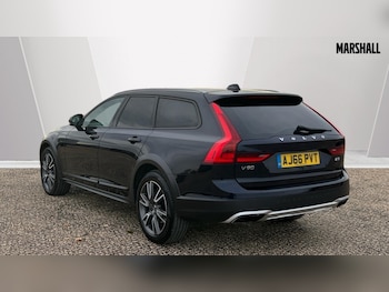 Used Volvo V90 2017 for sale - 76672567: Photo