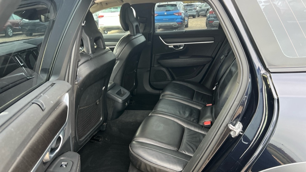 Used Volvo V90 2017 for sale - 76672567: Photo 38