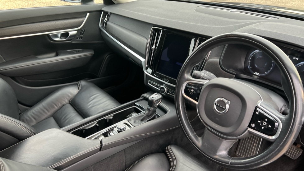 Used Volvo V90 2017 for sale - 76672567: Photo 5