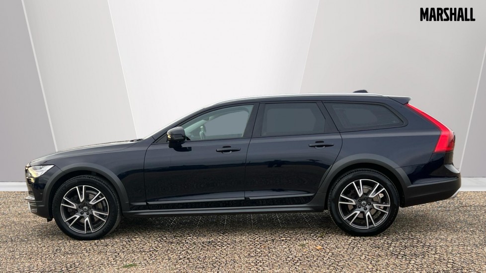 Used Volvo V90 2017 for sale - 76672567: Photo 8