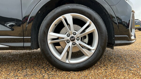 Used Audi Q3 2023 for sale - 76261722: Photo 20