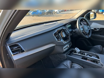 Used Volvo XC90 2023 for sale - 76384541: Photo