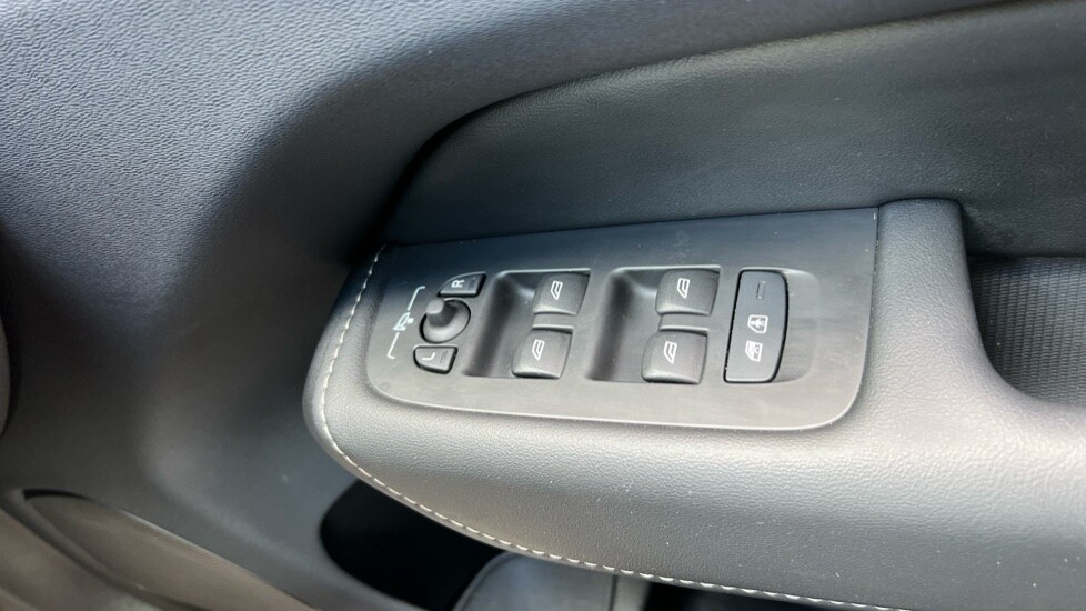 Vehicle 33