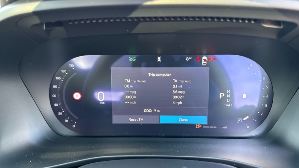 Used Volvo XC40 2025 for sale - 76881870: Photo 11