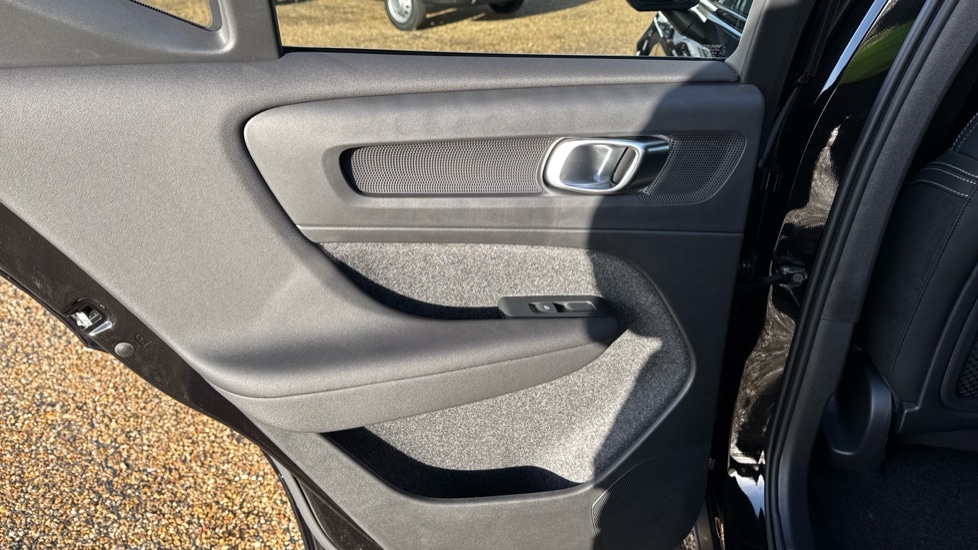 Used Volvo XC40 2025 for sale - 76881870: Photo 27