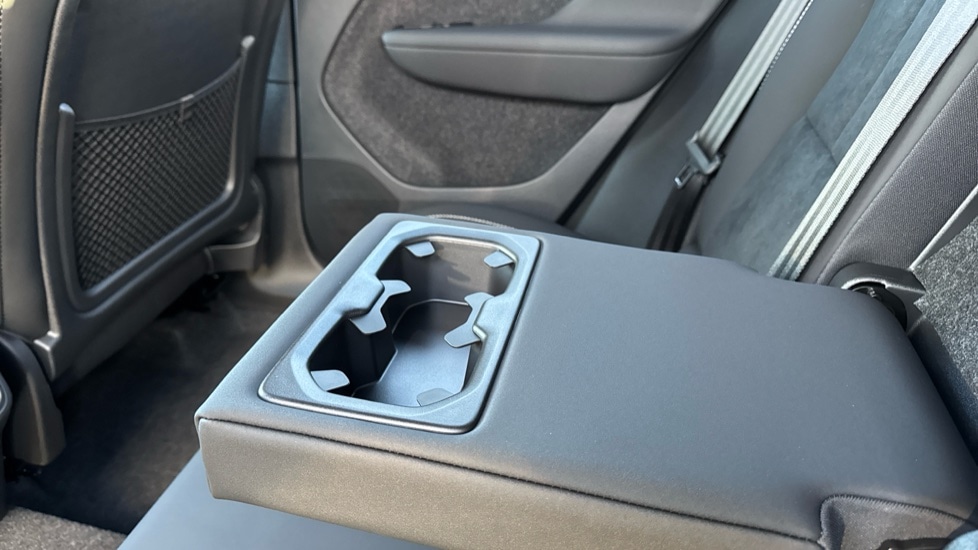 Used Volvo XC40 2025 for sale - 76881870: Photo 31