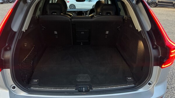 Used Volvo XC60 2023 for sale - 76104133: Photo 17