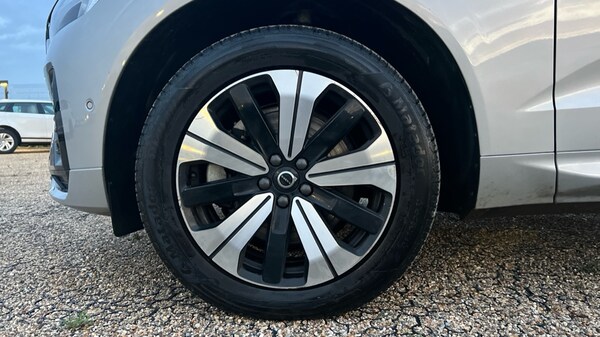 Used Volvo XC60 2023 for sale - 76104133: Photo 25