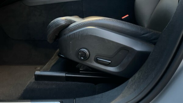 Used Volvo XC60 2023 for sale - 76104133: Photo 32