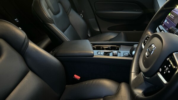 Used Volvo XC60 2023 for sale - 76104133: Photo 9